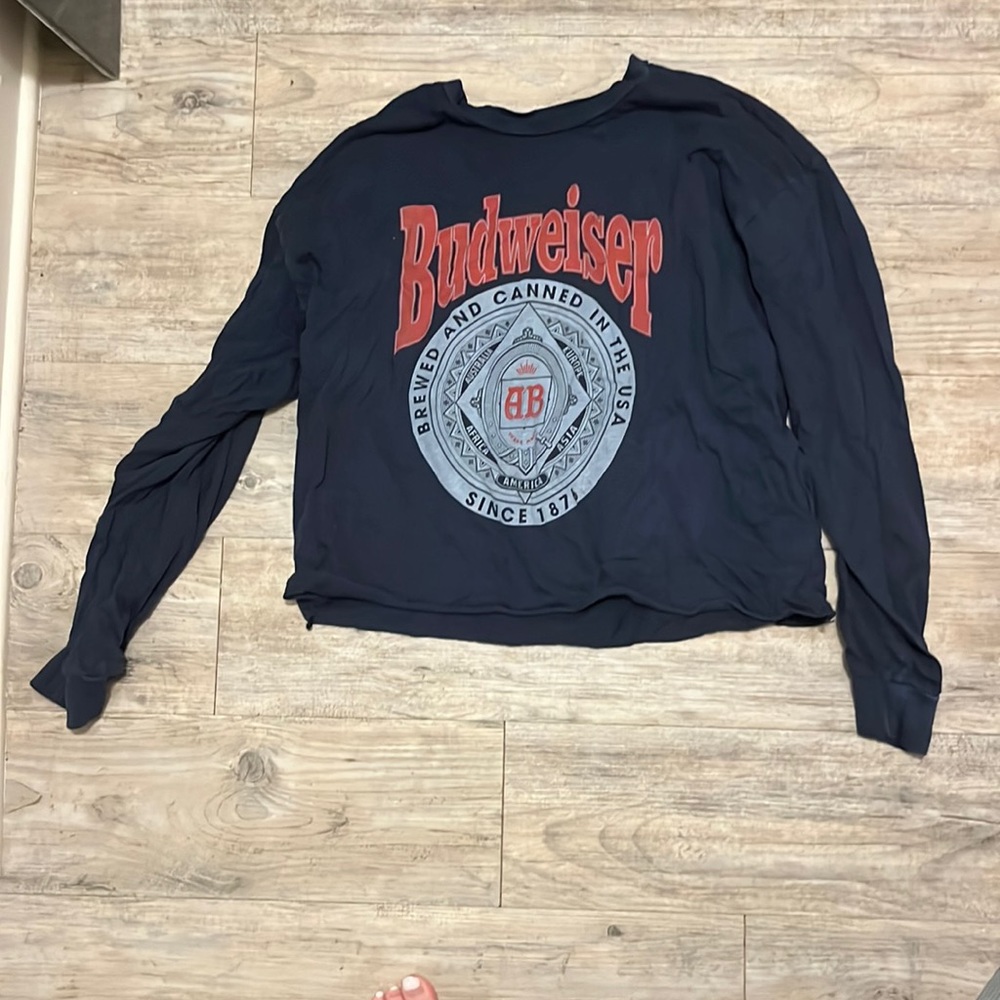 Navy and red Budweiser cropped tee
